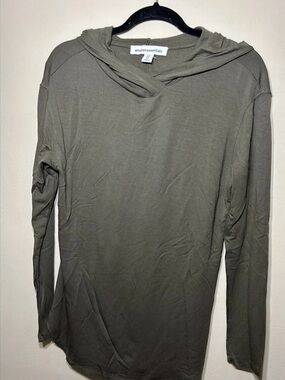 Amazon Essentials Olive Hooded Long Sleeve Top